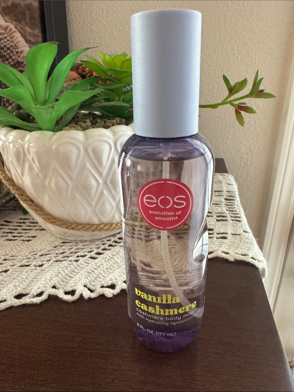 eos Vanilla Cashmere Body Mist - Purple